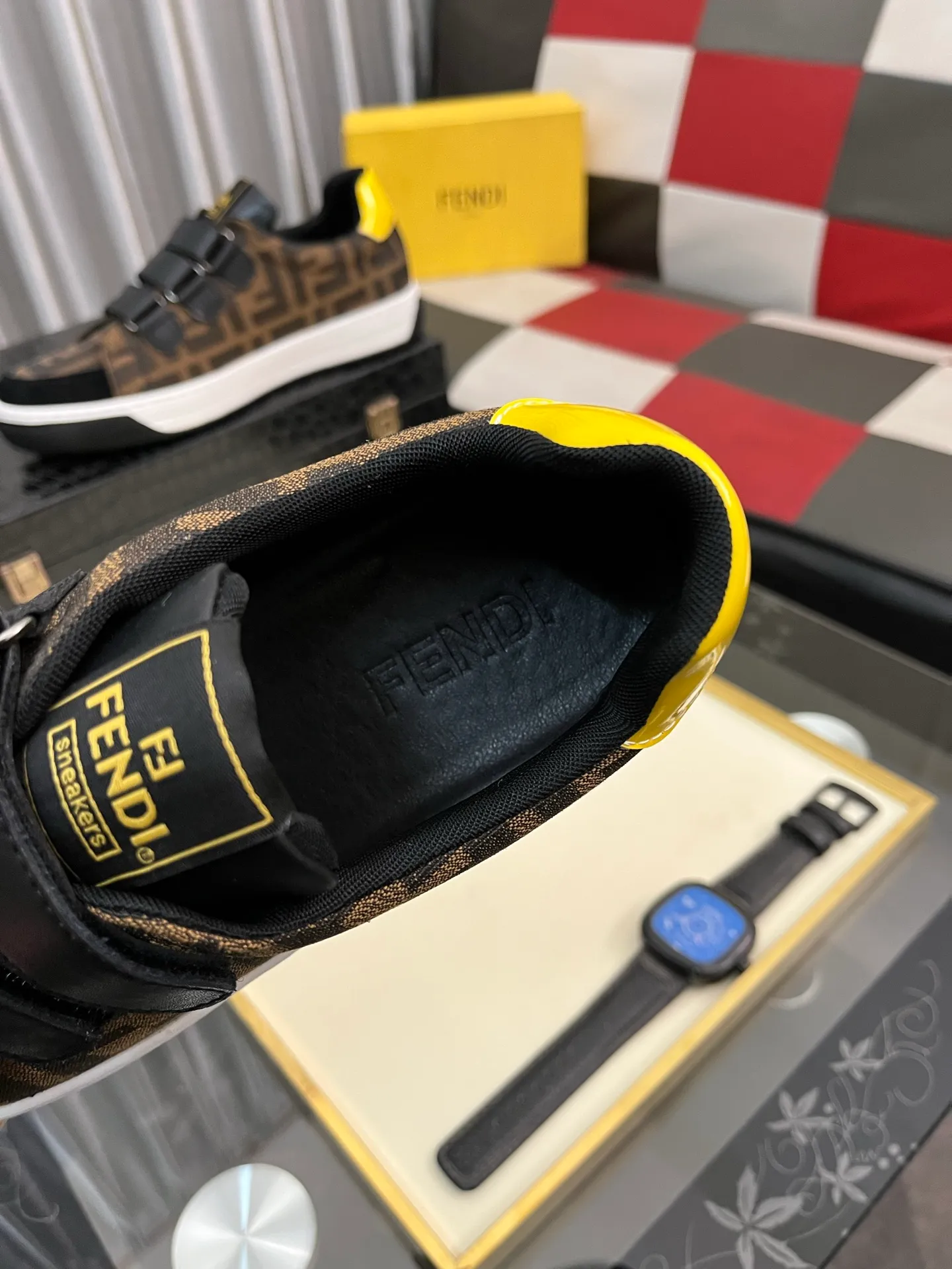 Men's Men's Shoes💰420⌚️⌚️[Fendi] Fendi's latest casual shoes for men! Available at counters simultaneously! A one-to-one replica of the original. The interior is made of top-grade sheepskin, and the original factory-supplied rubber outsole is used. Leading new fashion concepts. Matching code: 38-443️⃣Colors available